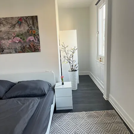 Genesis Apartment *